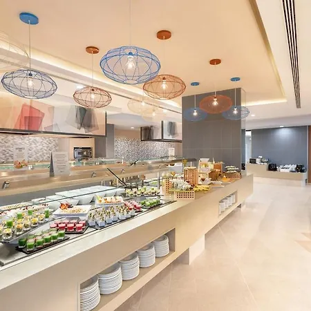 Riu Palace Palmeras מלון