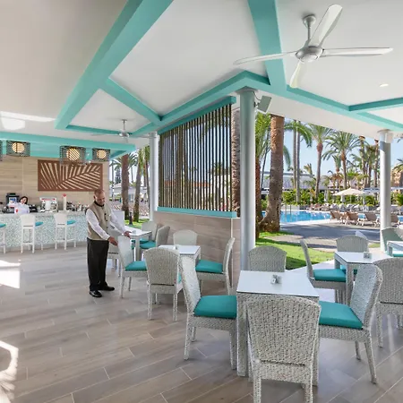 Riu Palace Palmeras מלון